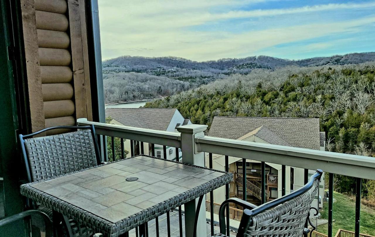 Villa Penthouse W Lake View & Private Deck- Next To Sdc Branson Exterior foto